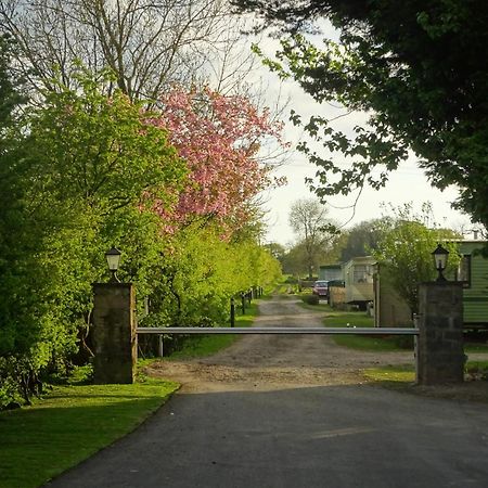 Chequers Inn ฮาร์โรเกต ภายนอก รูปภาพ