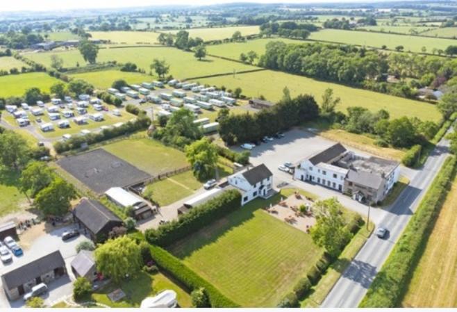 Chequers Inn ฮาร์โรเกต ภายนอก รูปภาพ