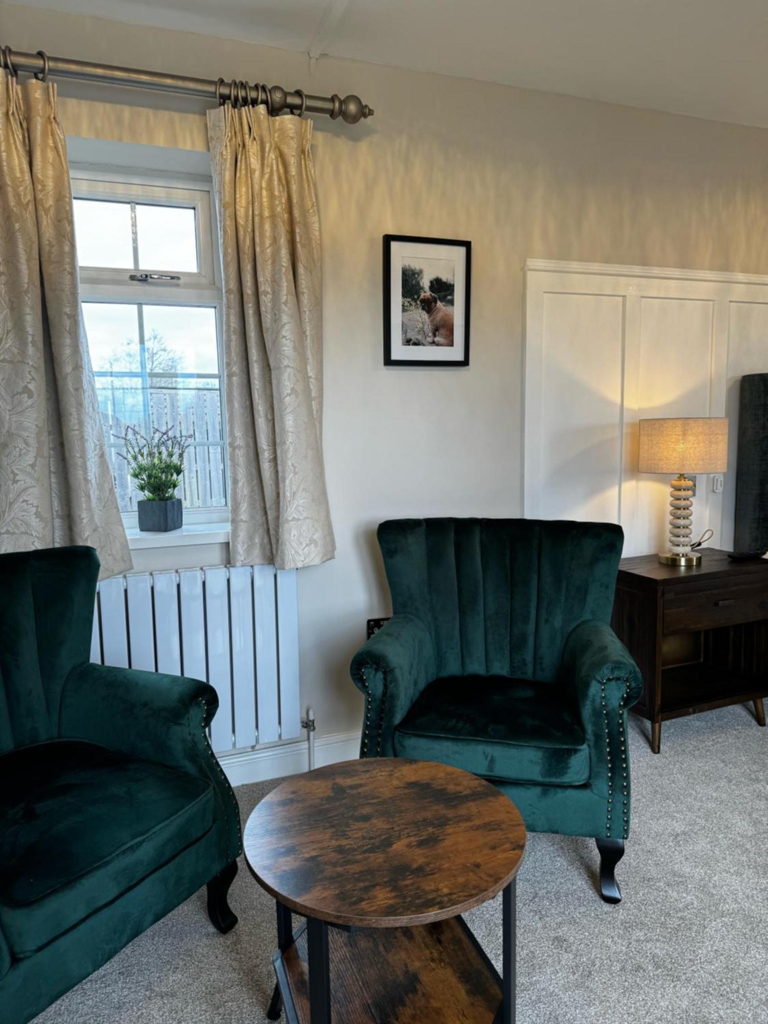 Chequers Inn ฮาร์โรเกต ภายนอก รูปภาพ