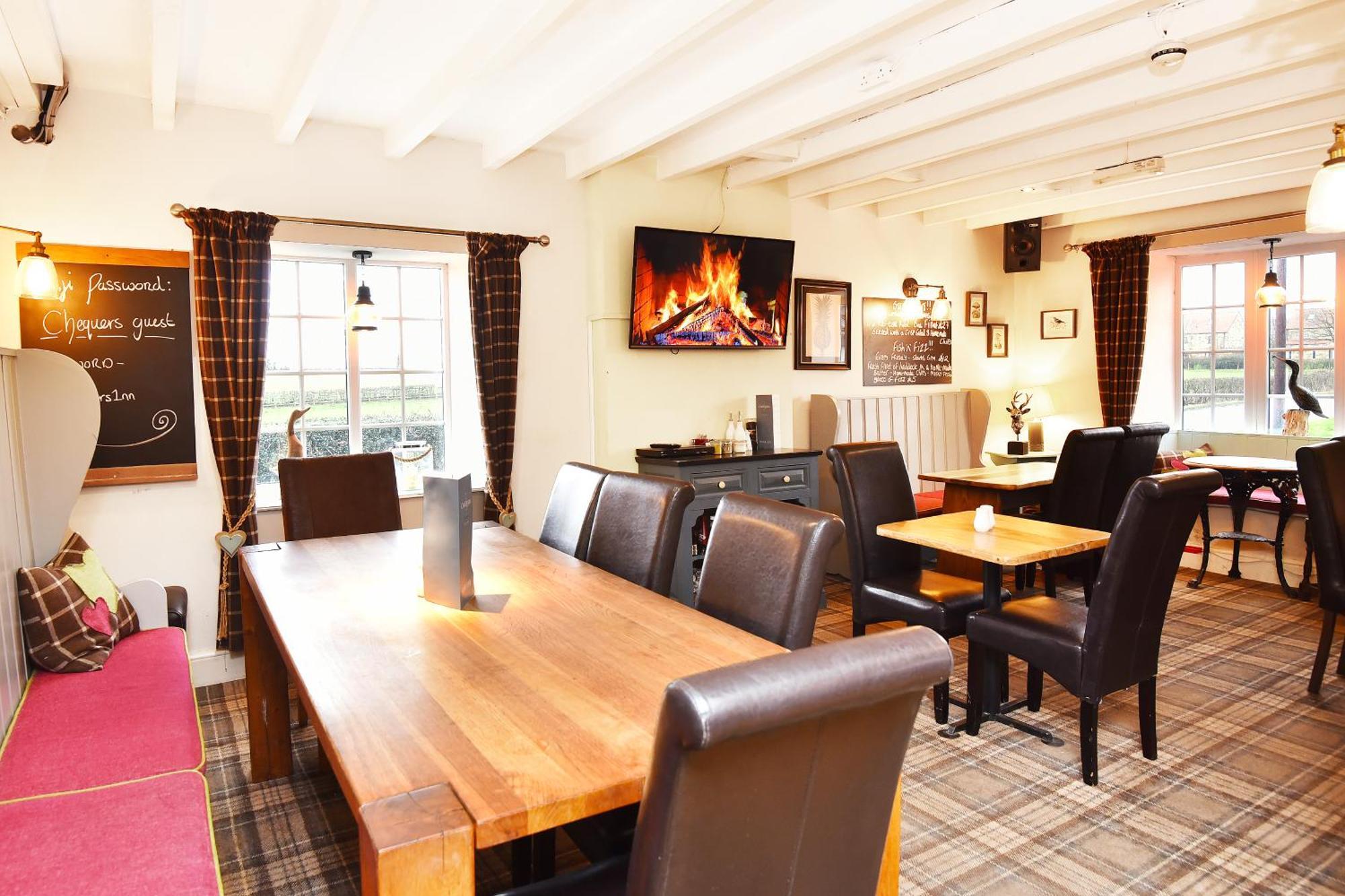 Chequers Inn ฮาร์โรเกต ภายนอก รูปภาพ