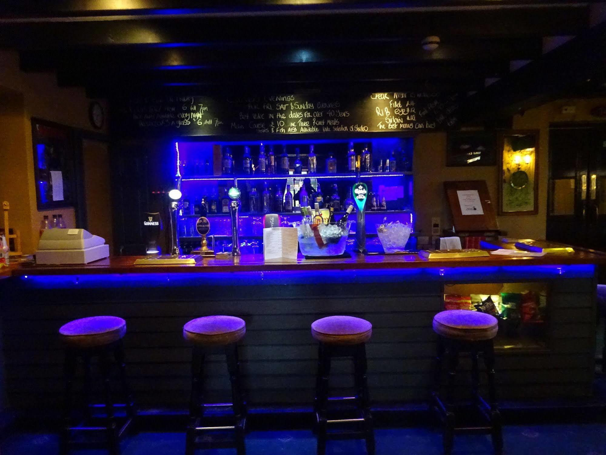 Chequers Inn ฮาร์โรเกต ภายนอก รูปภาพ